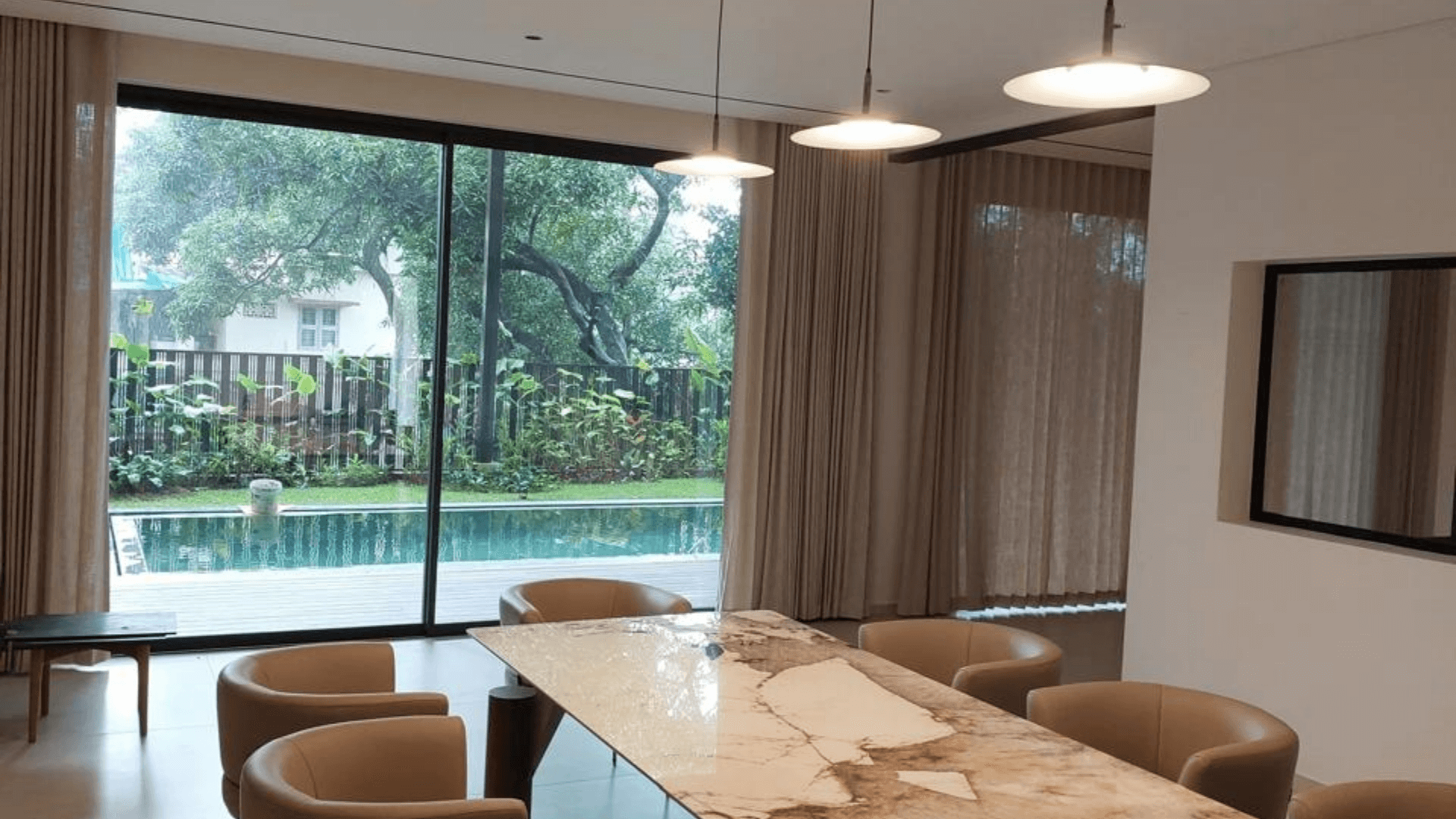  The Importance and Functionality of Window Curtains and Blinds